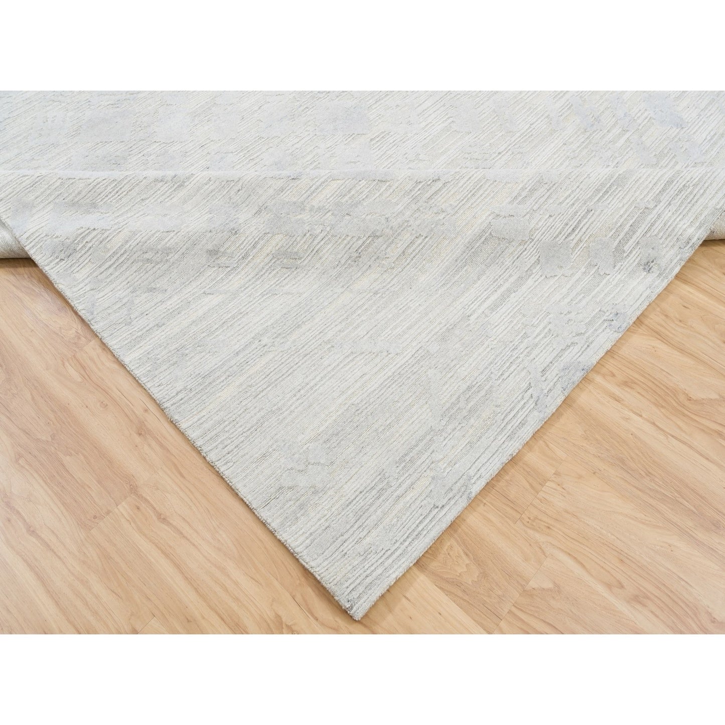 9'X12' Undyed Natural Wool Modern Light Gray Cut And Loop Pile Rug