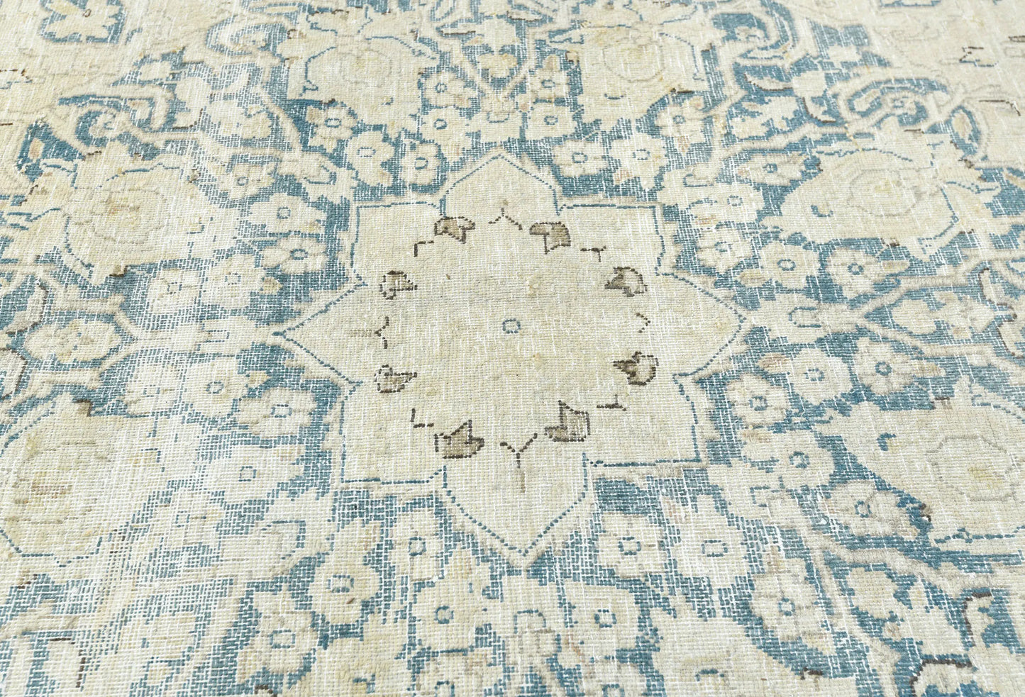 Handmade Muted Floral Distressed 10X13 Ft Vintage