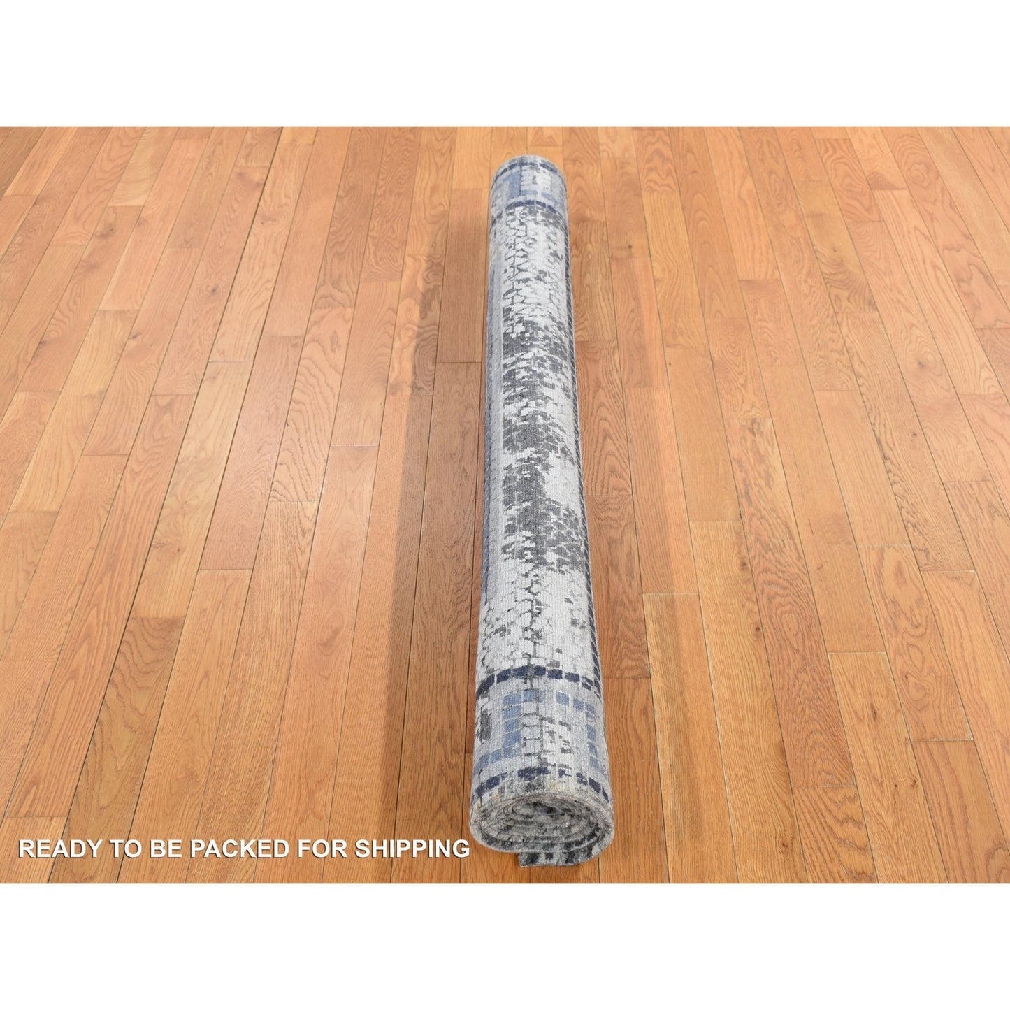 5'2"X6'10" Timberwolf Gray Silken Roman Mosaic Design Hand Knotted Rug