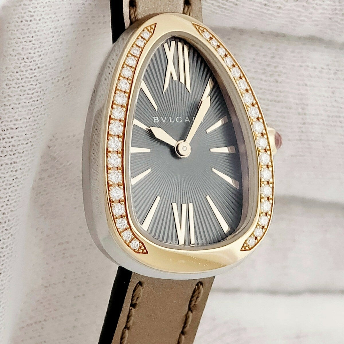 Bvlgari Serpenti 102968 Gray Case Size 20Mm X 27Mm Used Watch #7107