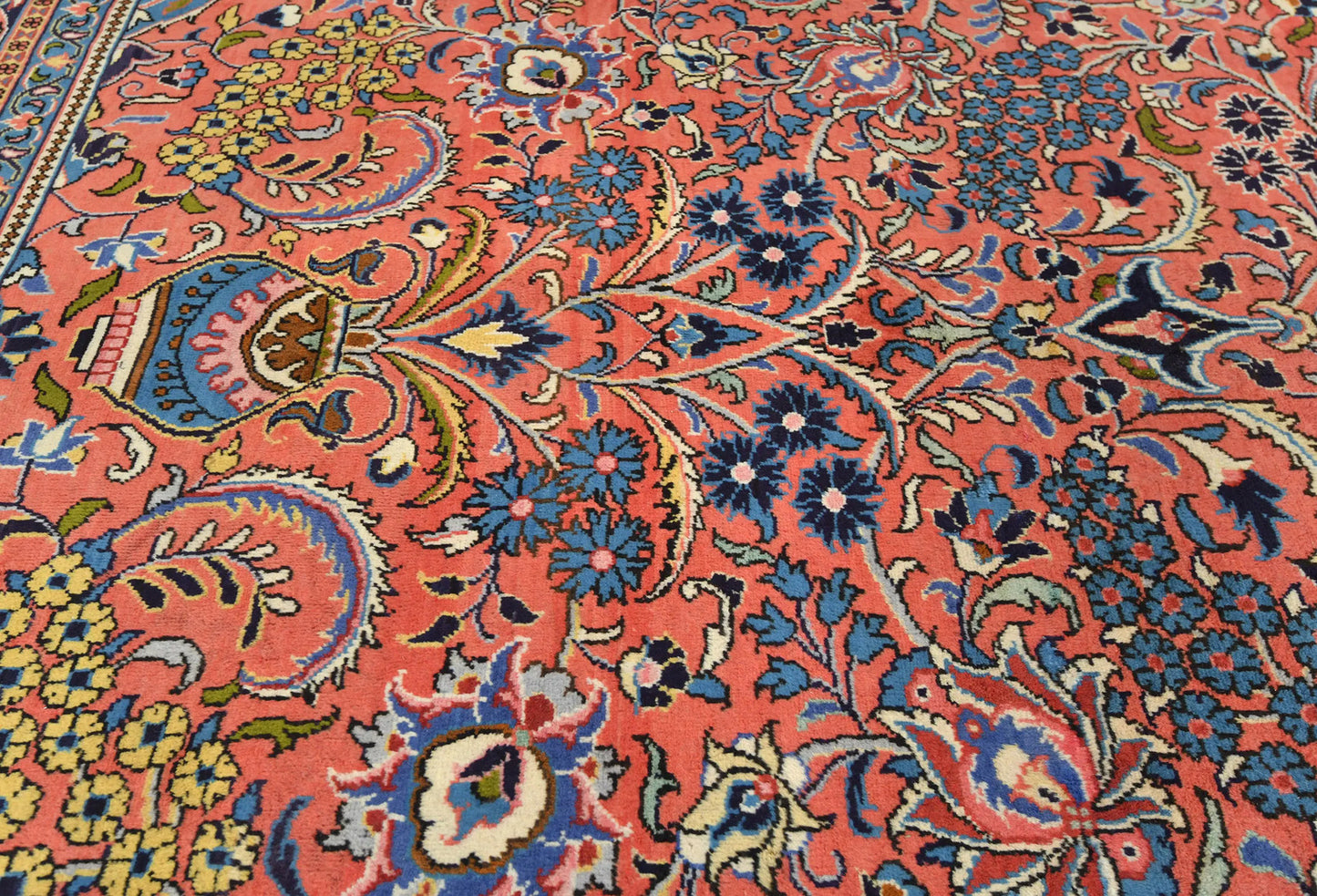 Hand-Knotted Vintage Oriental Rug Floral Classic