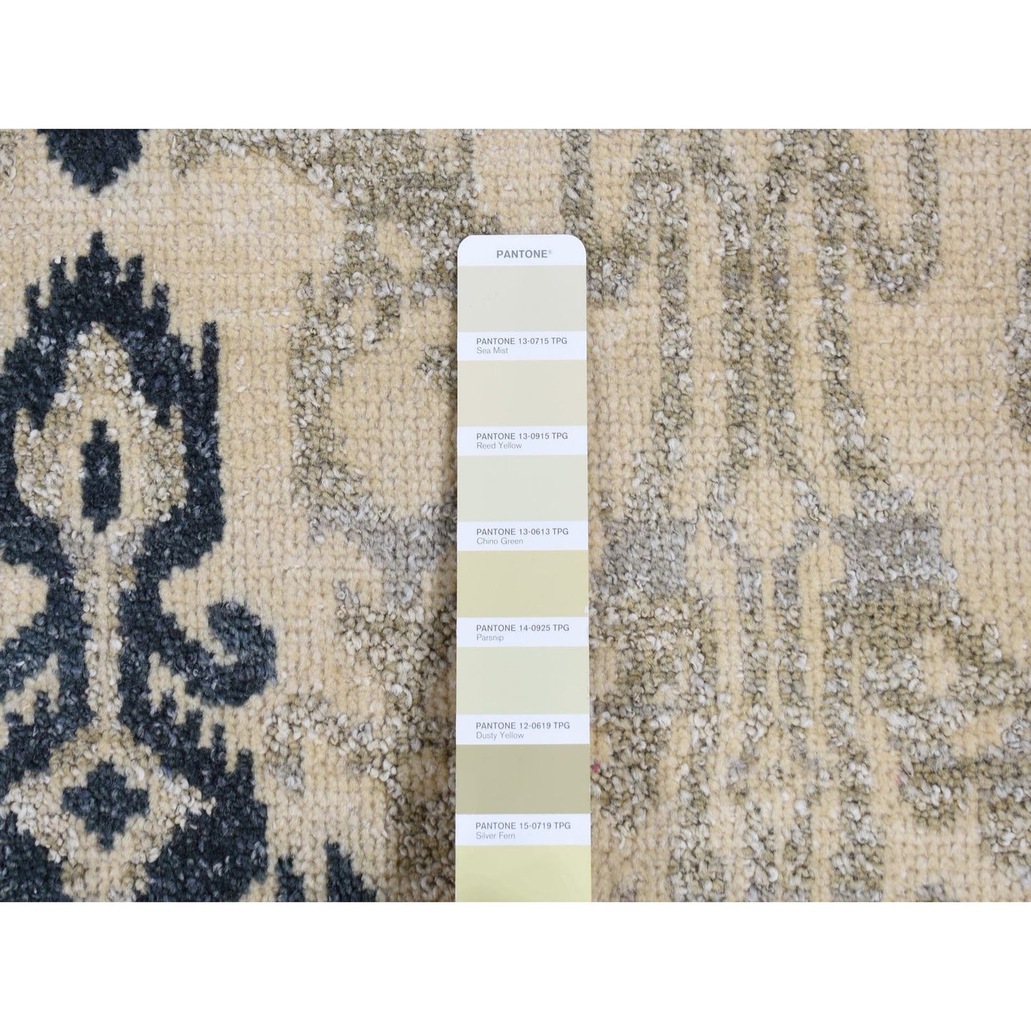 5'10"X8'7" Brown Tone On Tone Ikat Design Pure Wool Hand Knotted Rug