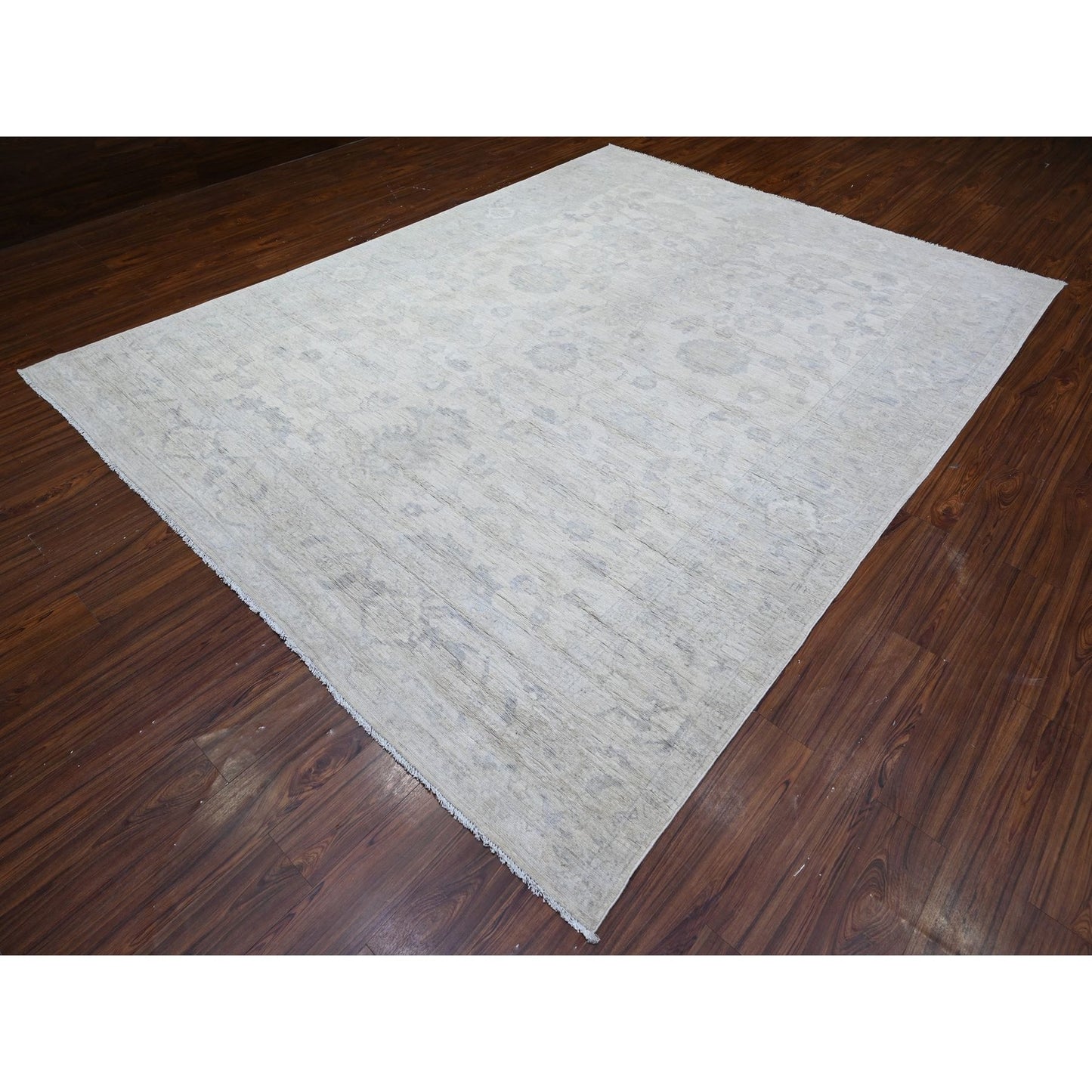 8'8"X11'5" Vista White 100% Wool Wash Peshawar Hand Knotted Rug