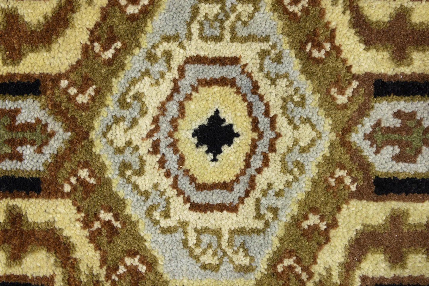 Handmade Serapi Oriental Rug Geometric Design