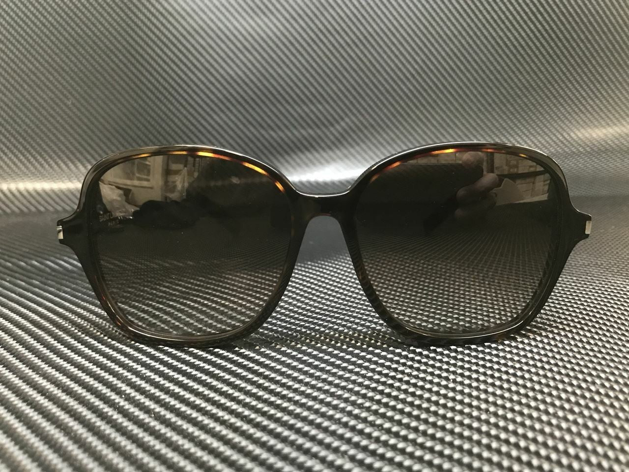 SAINT LAURENT CLASSIC 8 004 Havana Round 57 mm