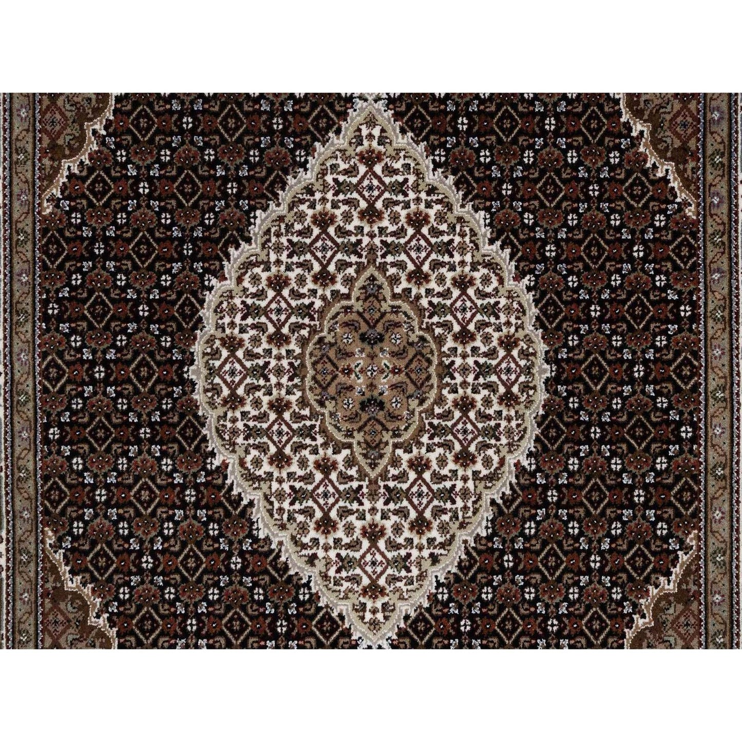 5'X7' Black Tebraz Mahi With Fish Medallion Design Wool Hand Knotted Rug