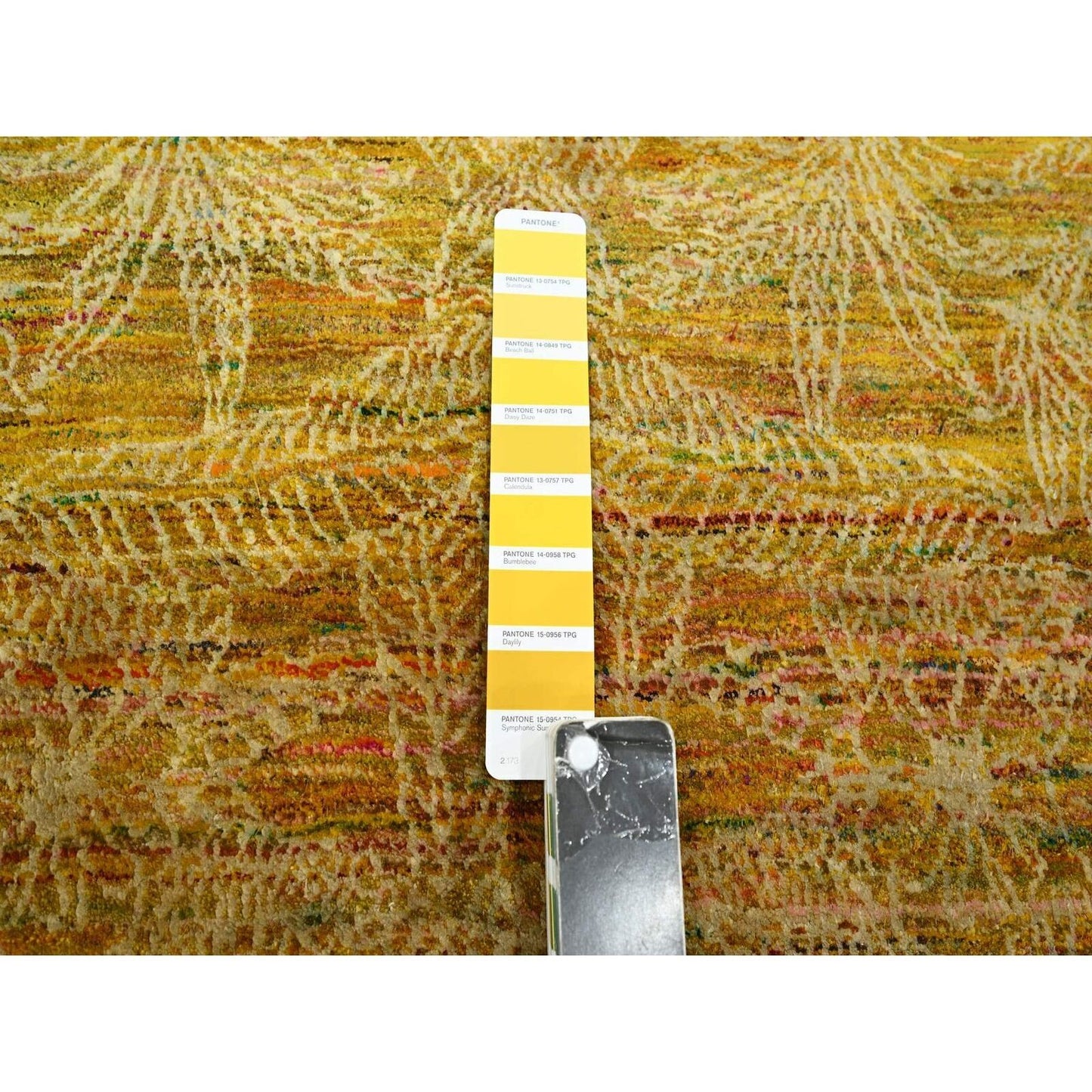8'X9'3" Golden Brown With Green Modern Design Sari Silk Hand Knotted Rug