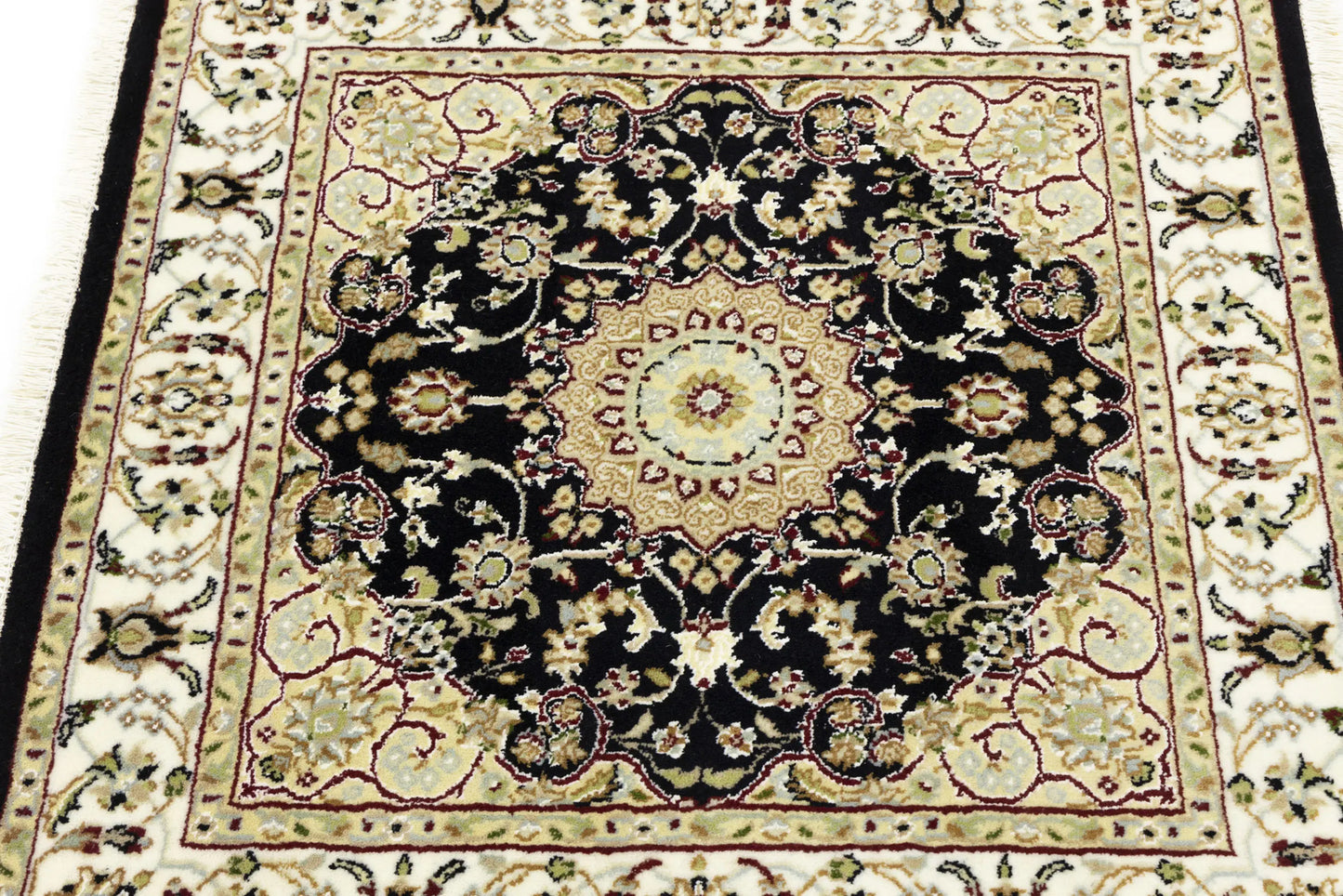 Small Oriental Decor Black Floral 3X3 Indo-Nain