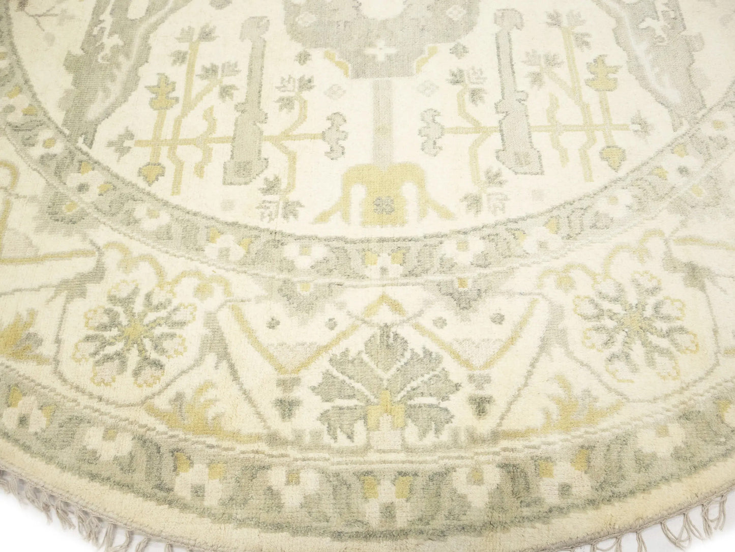 Hand-Knotted Oushak Oriental Round Rug Floral