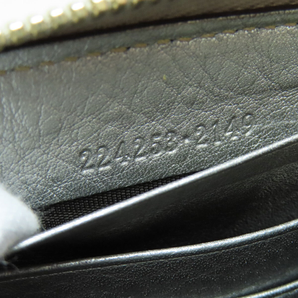 GUCCI 224252 Long wallet (with coin pocket) GG