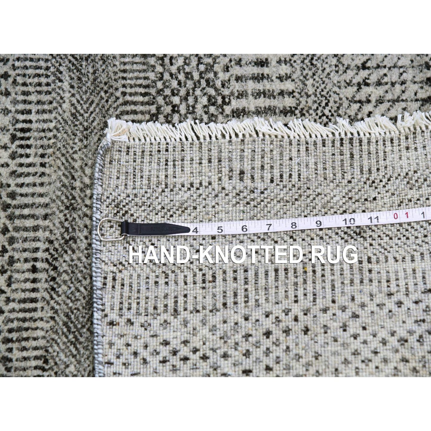 2'7"X4'1" Rustic Gray Grass Design Hand Knotted Undyed Organic Wool Rug