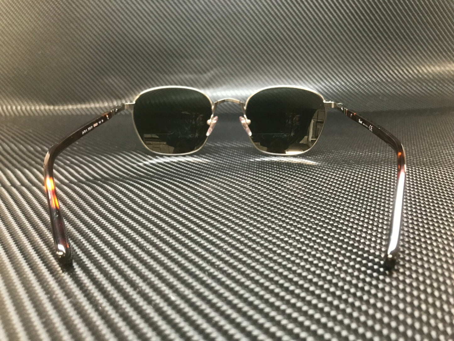 PERSOL PO2476S 513 31 Gunmetal Square Unisex 50