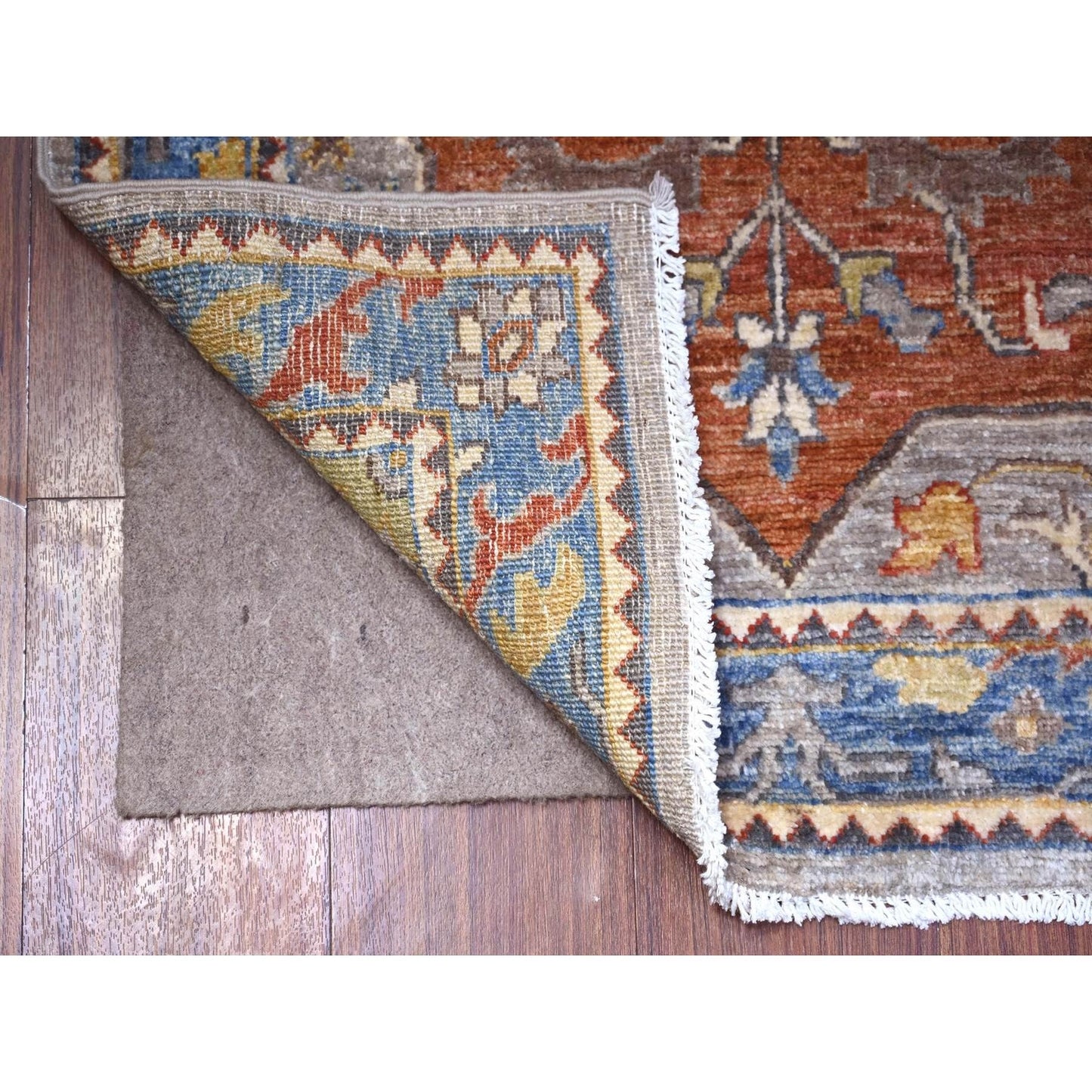 2'6"X7'9" Gray Fine Aryana Caucasian Ashtafa Hand Knotted Oriental Rug