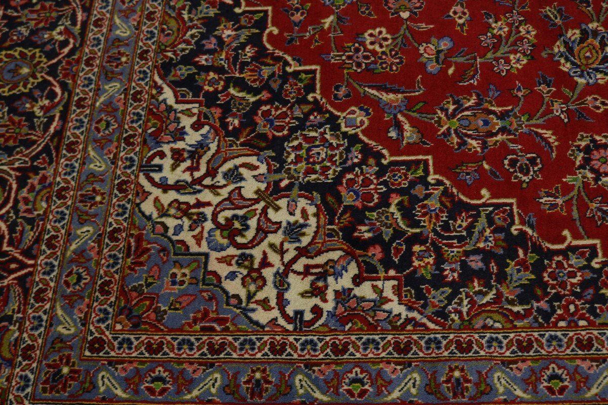 Vintage Traditional Signed Oriental Rug Handmade
