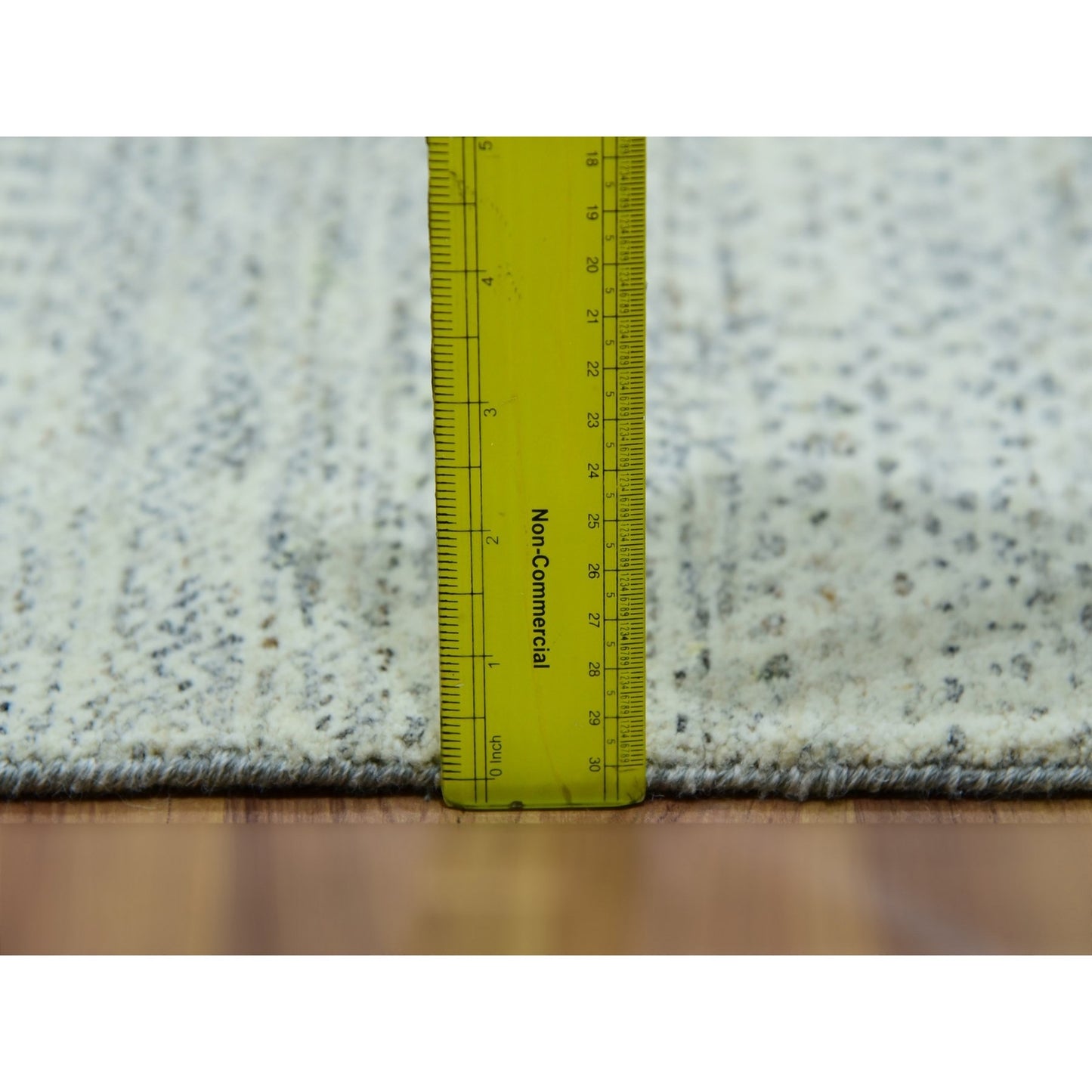 6'X9' Polar Bear White Modern Grass Design Hand Knotted Wool Oriental Rug