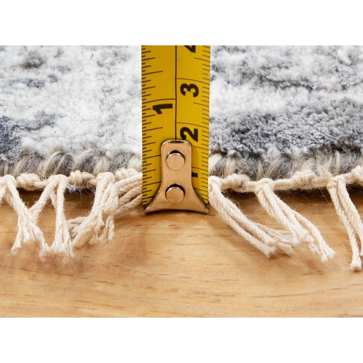 7'X7' Wool And Silk Hand Knotted Broken Design Round Fine Oriental Rug