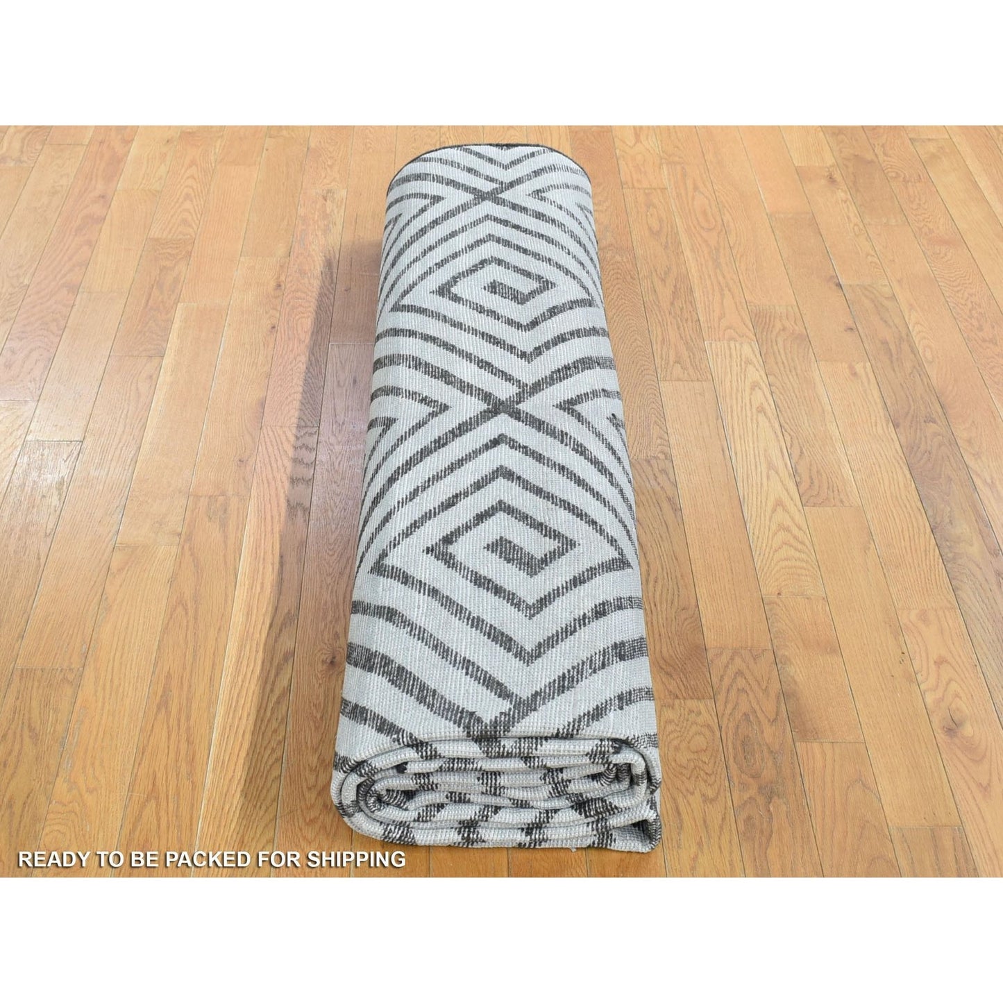 9'X12' Ivory Roman Key Squares Design Hand Knotted Silk With Wool Rug