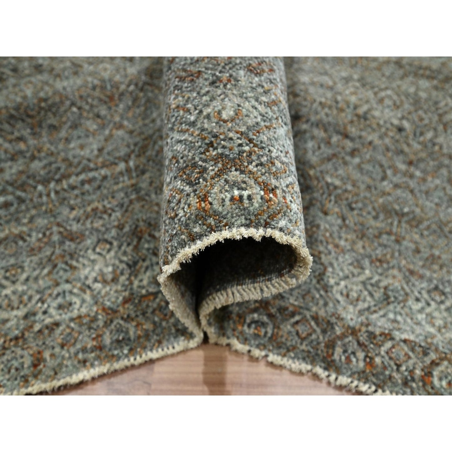 8'X10' Brown Kohinoor Soft Wool Hand Knotted Rug Small Geometric Design