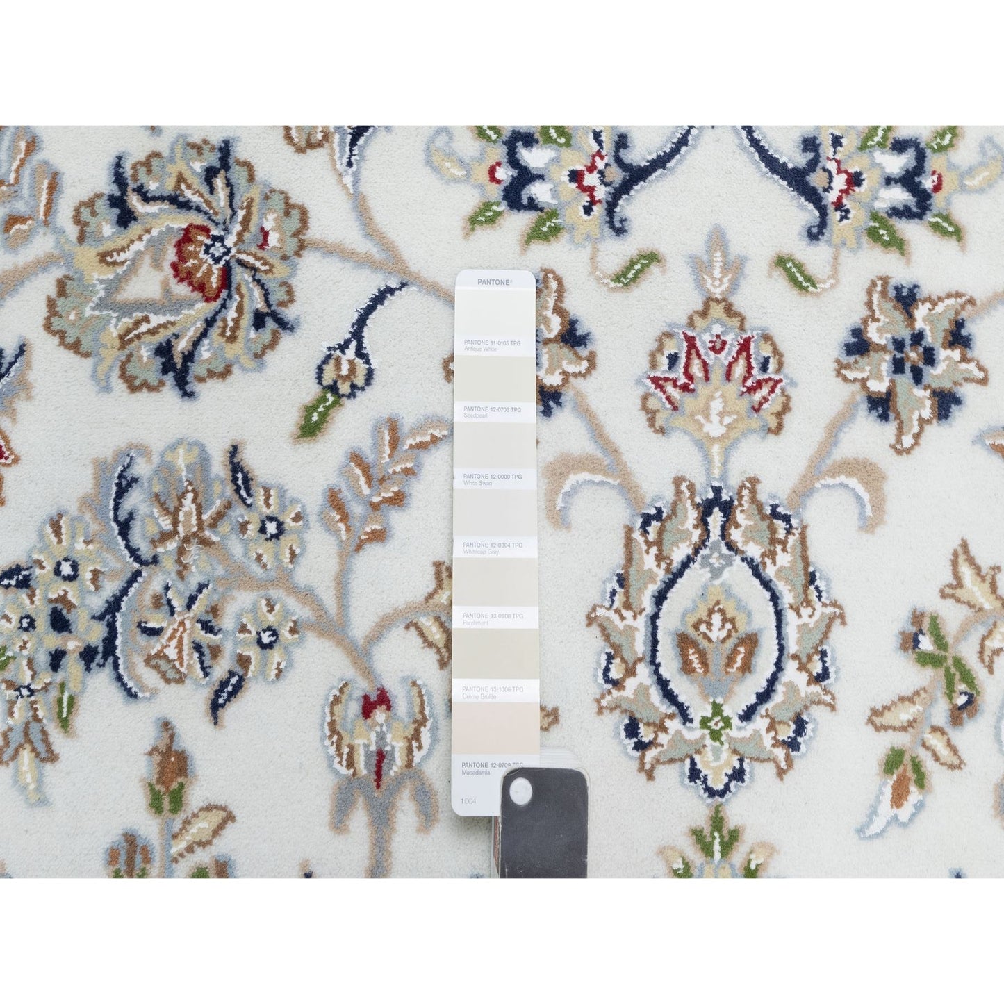 7'10"X10'1" Stone White Nain Design 250 Kpsi Soft Wool Hand Knotted Rug
