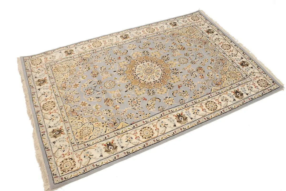Handmade Extra Fine Indo-Nain Oriental Rug