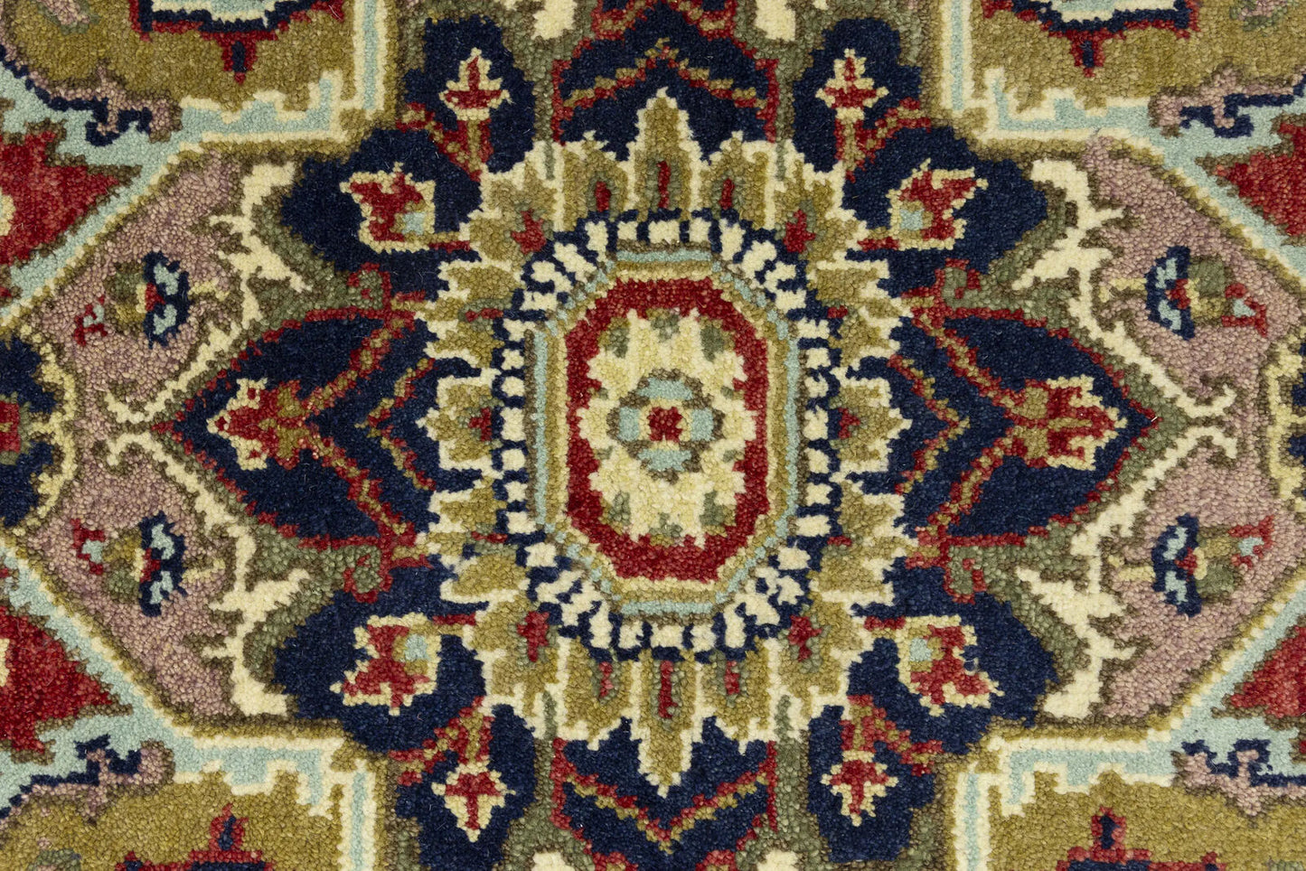 Handmade Scarlet Red Traditional Wool Heriz