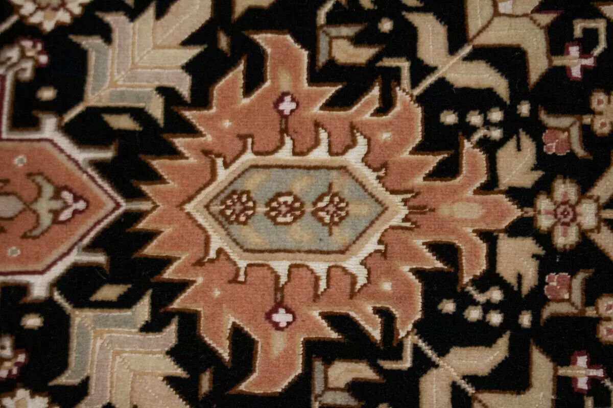 Handmade Signed Oriental Rug Classic Floral Kork
