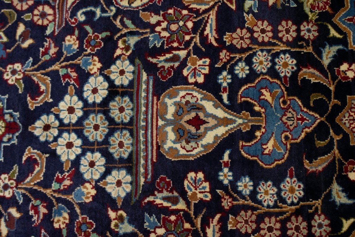 Vintage Oriental Rug Classic Floral Geometric