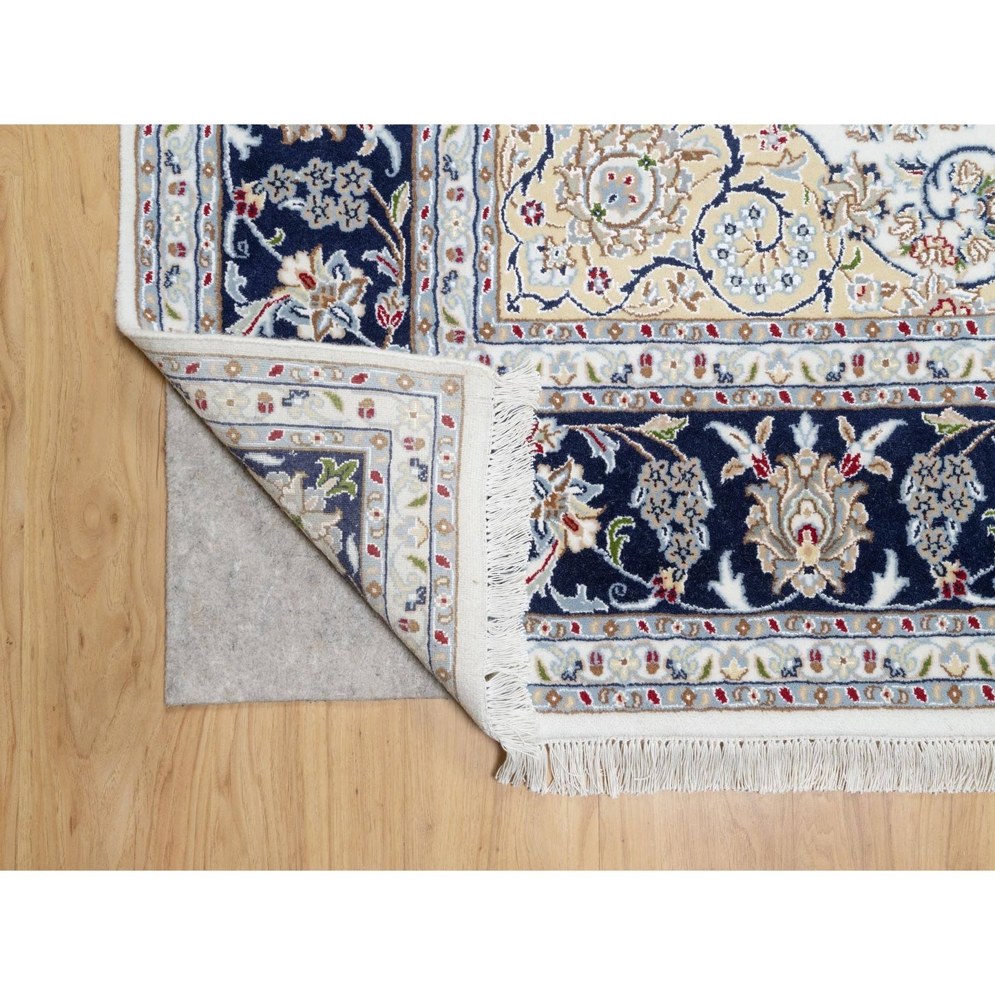7'10"X10'1" Stone White Nain Design 250 Kpsi Soft Wool Hand Knotted Rug