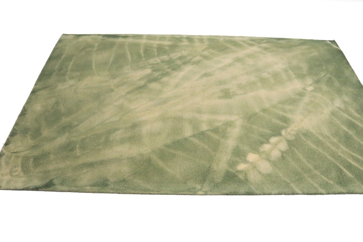 Olive Green Hand-Tufted Abstract Tie-Dye Design