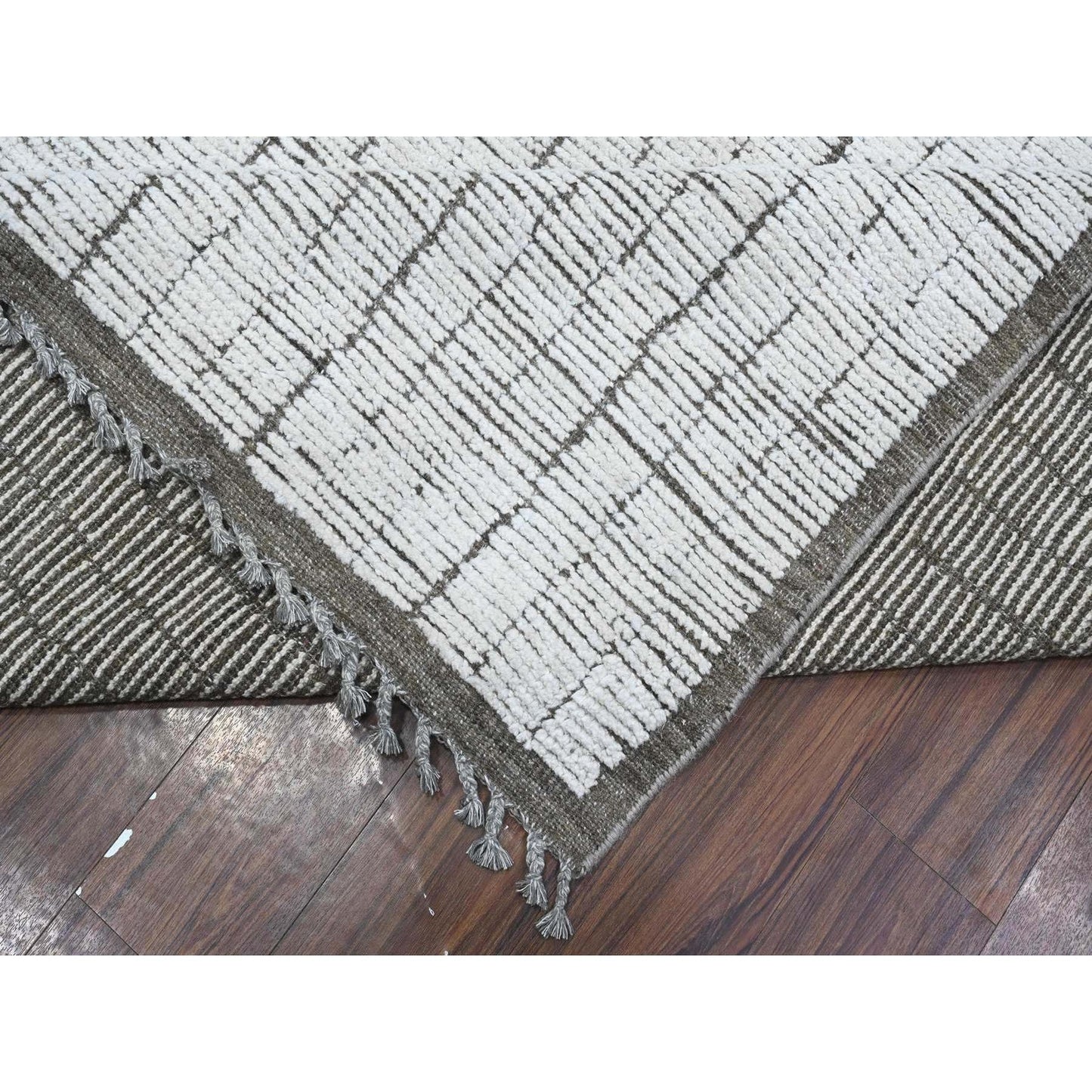 12'2"X15'9" Ivory Hand Knotted Moroccan Weave Wool Oversized Oriental Rug