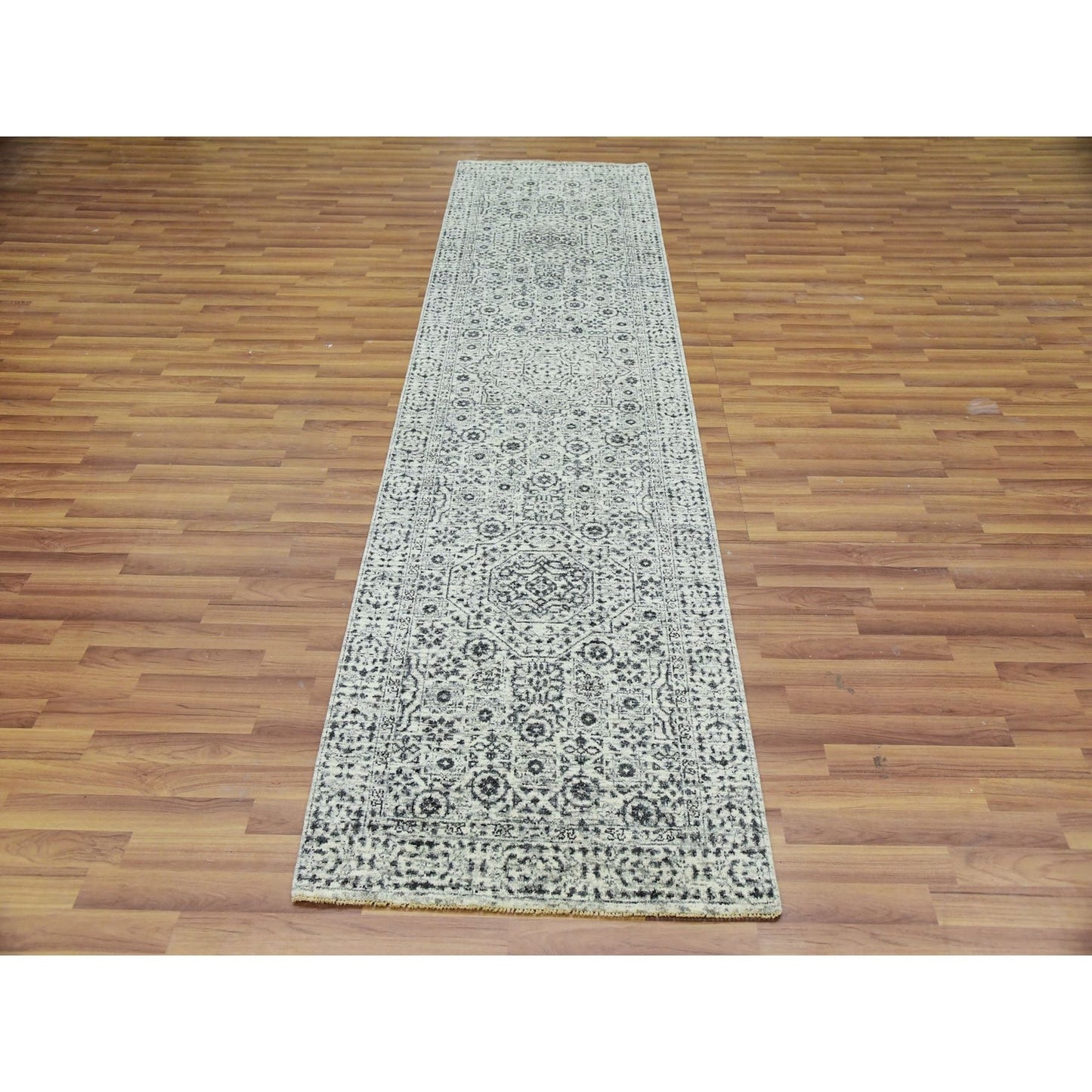2'8"X10' White Mamluk Dynasty Design Undyed Wool Hand Knotted Runner Rug
