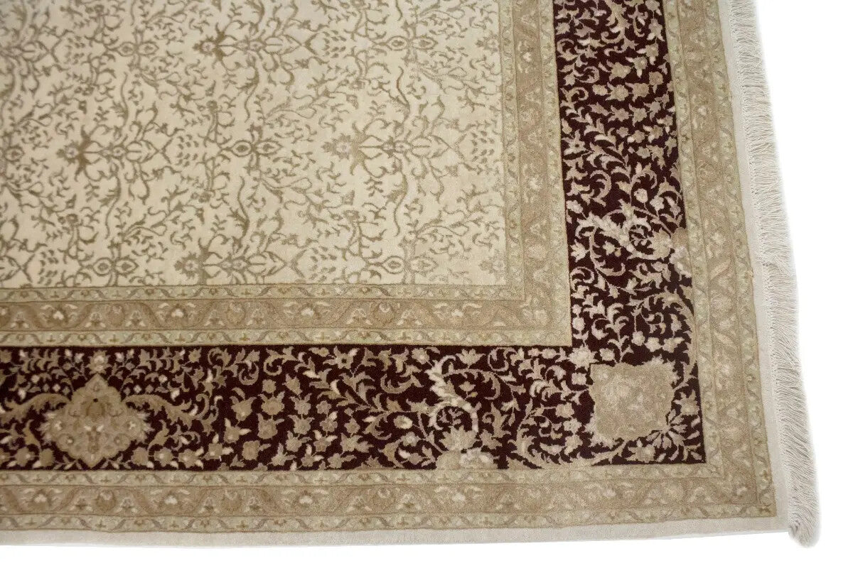 7X10 Ft Hand-Knotted Wool & Silk Oriental Rug 400