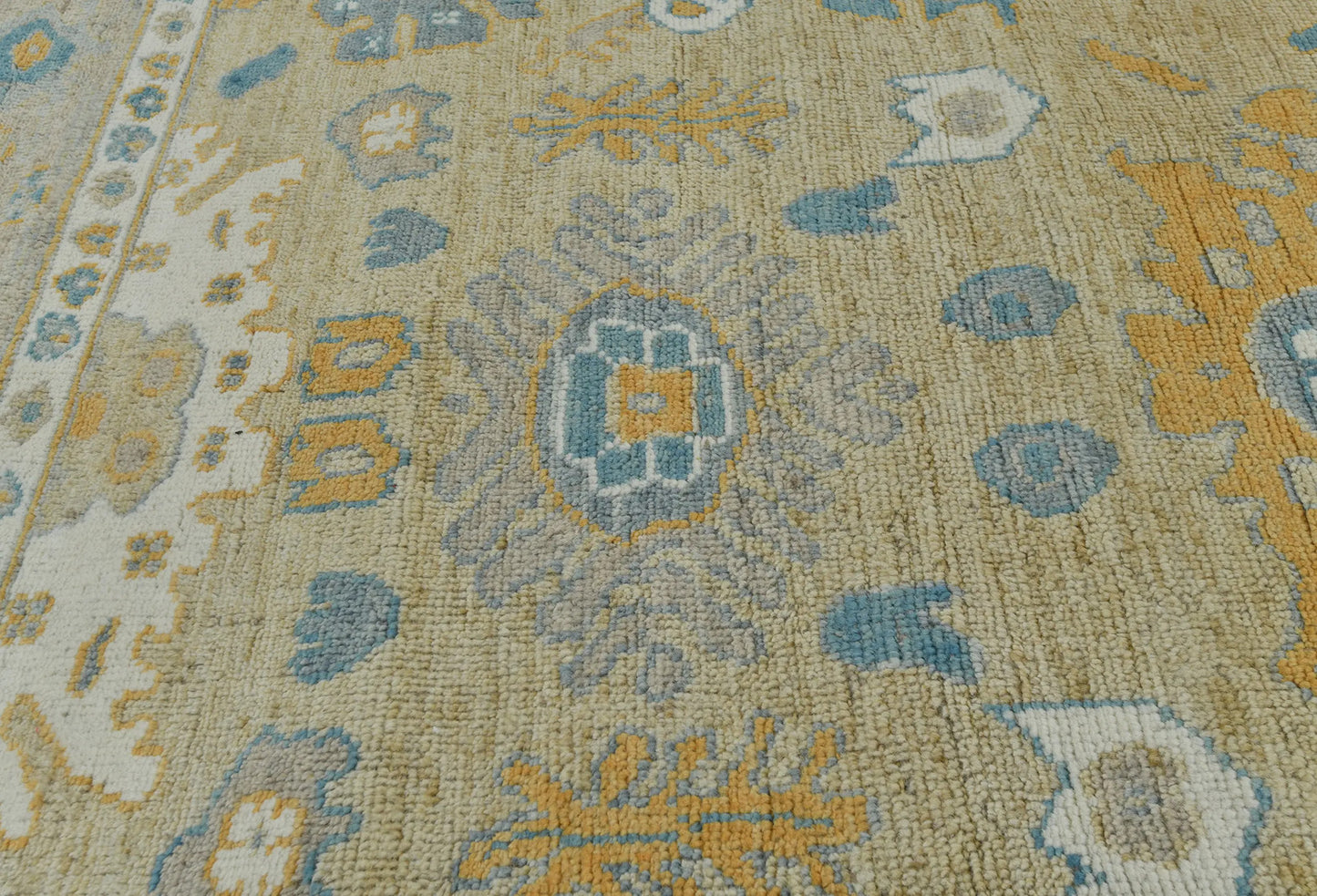 Oushak Pakistan Oriental Rug Muted Colors Floral