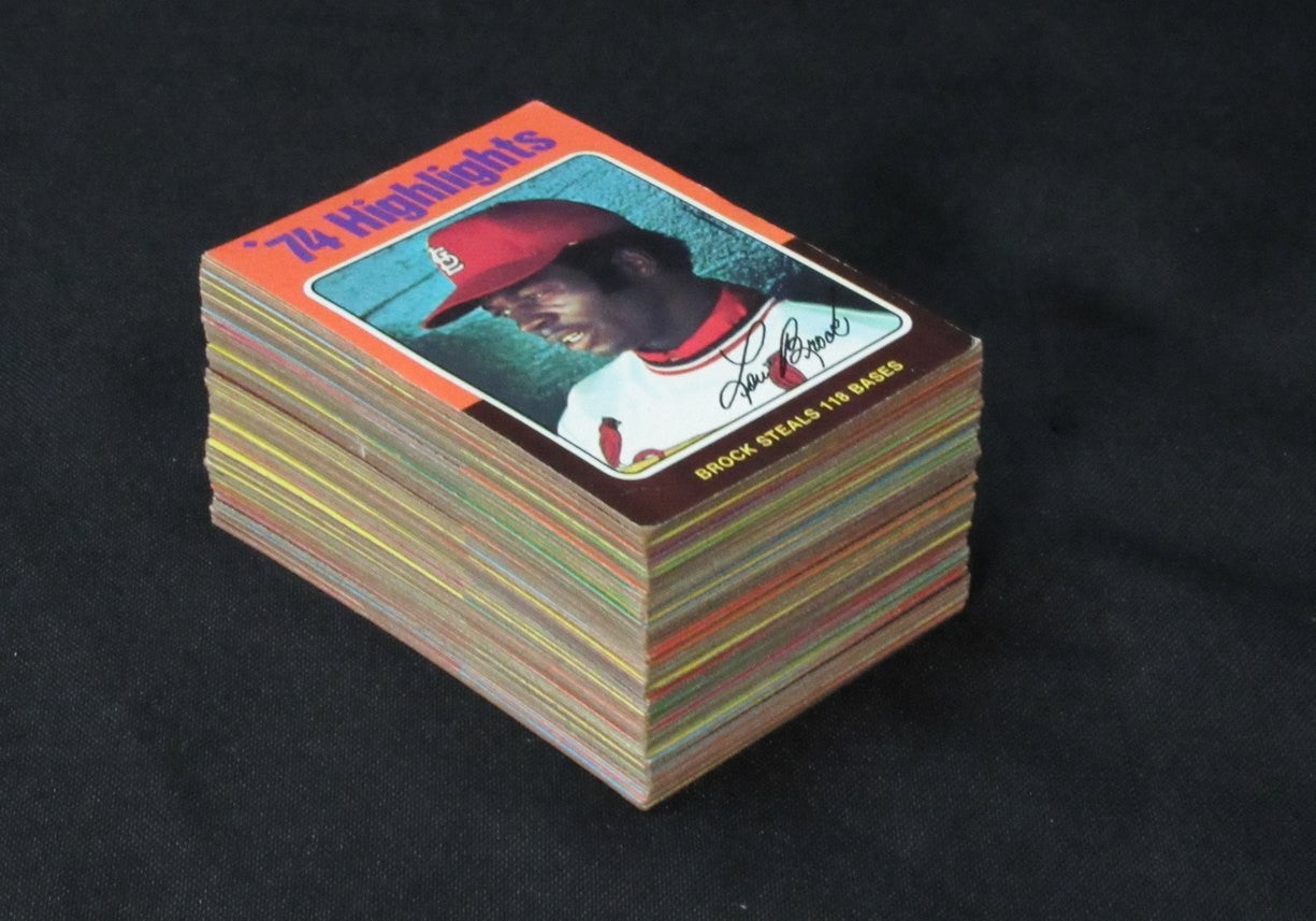1975 Topps Baseball Complete Set (660) Aaron,