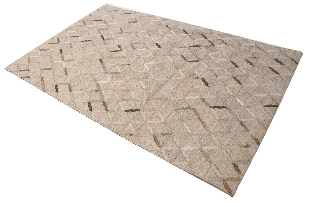 5X8 ft Handcrafted Silver Cowhide Rug