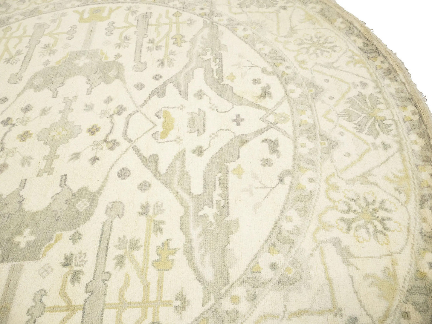 Hand-Knotted Oushak Oriental Round Rug Floral