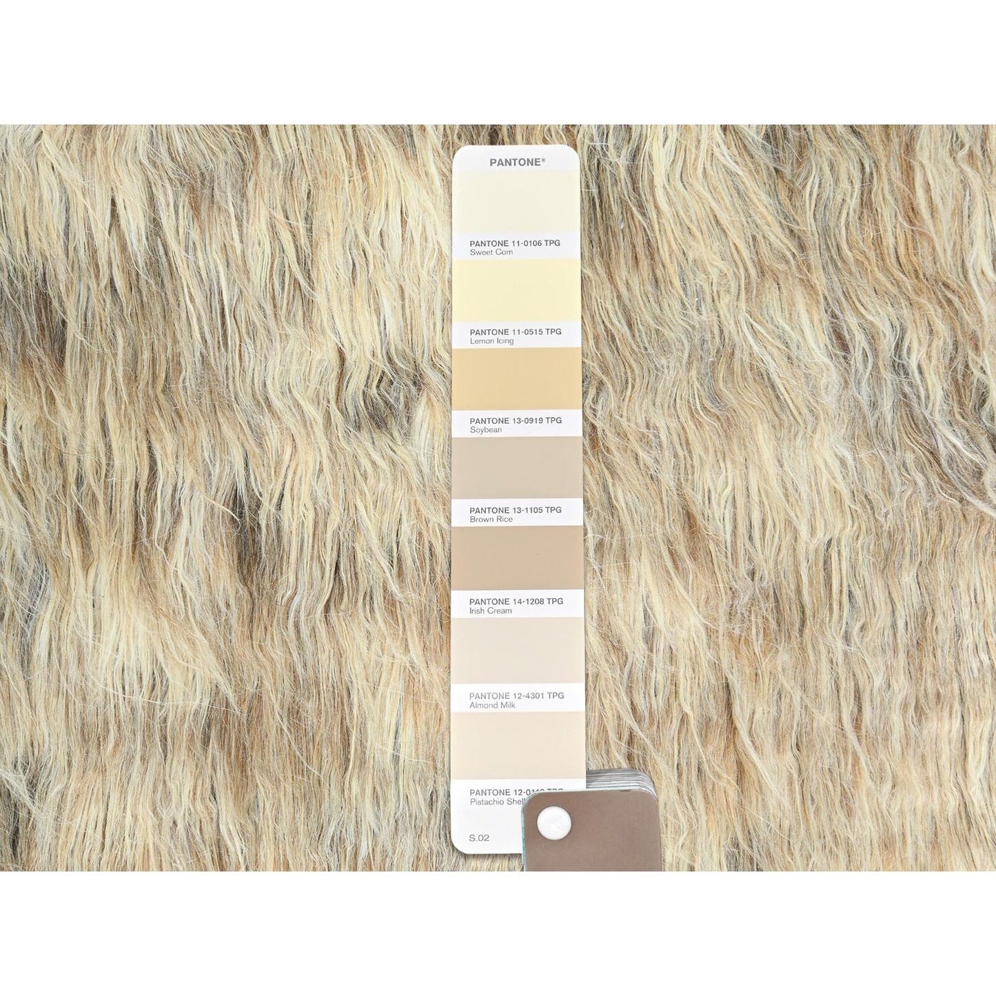 9'X9' Beige Shaggy Moroccan Undyed Natural Wool Hand Knotted Square Rug