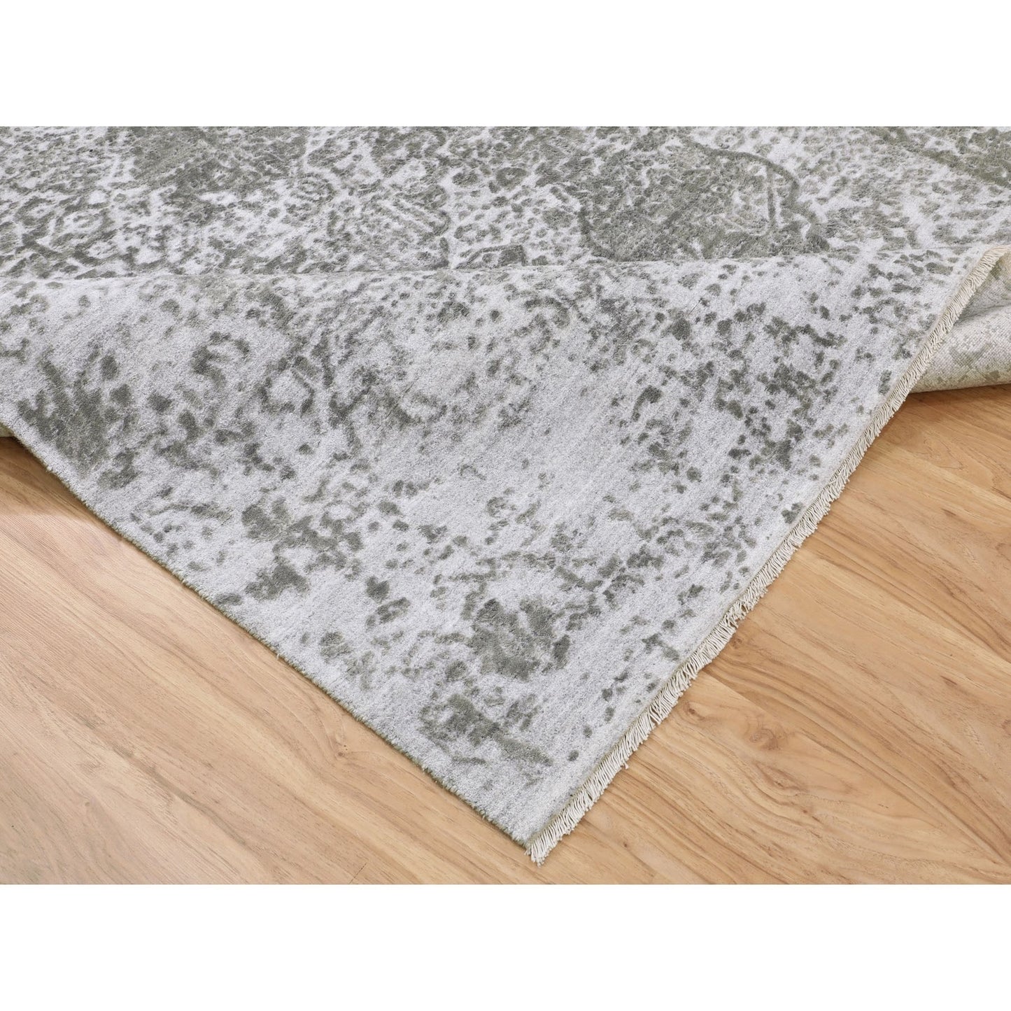 6'X9' Wool And Pure Silk Hand Knotted Broken Design Fine Oriental Rug