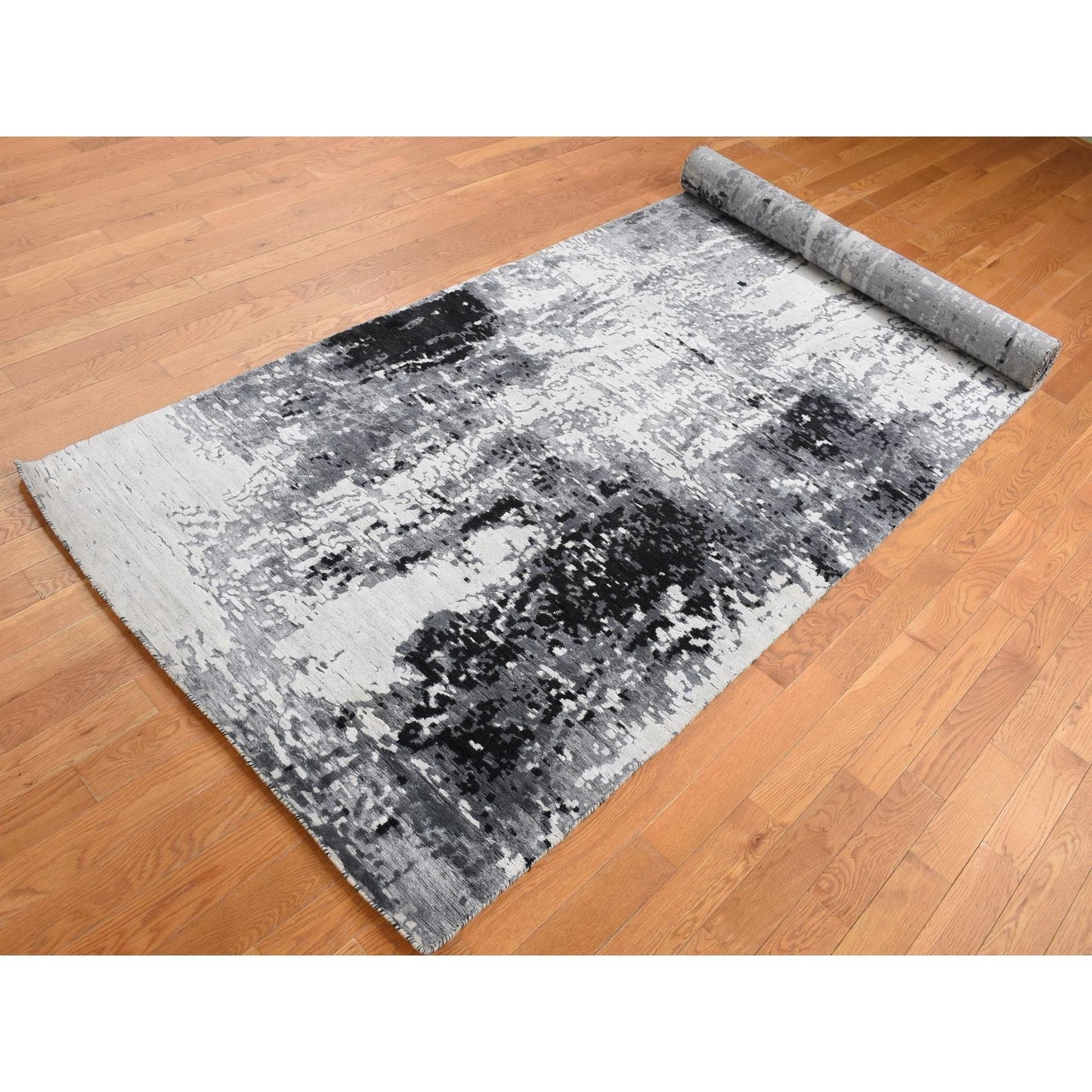 4'2"X13'1" Gray Abstract Design Wool & Silk Hand Knotted Wide Runner Rug