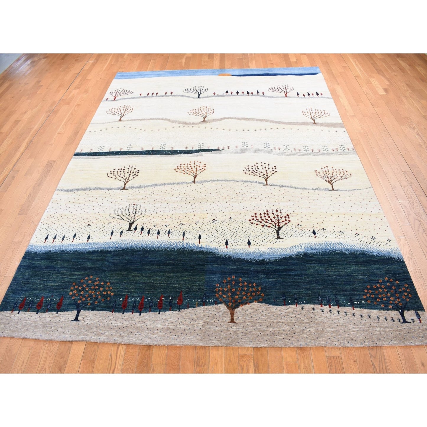 9'X12' Ivory Hand Knotted Modern Design Soft And Plush Wool Oriental Rug