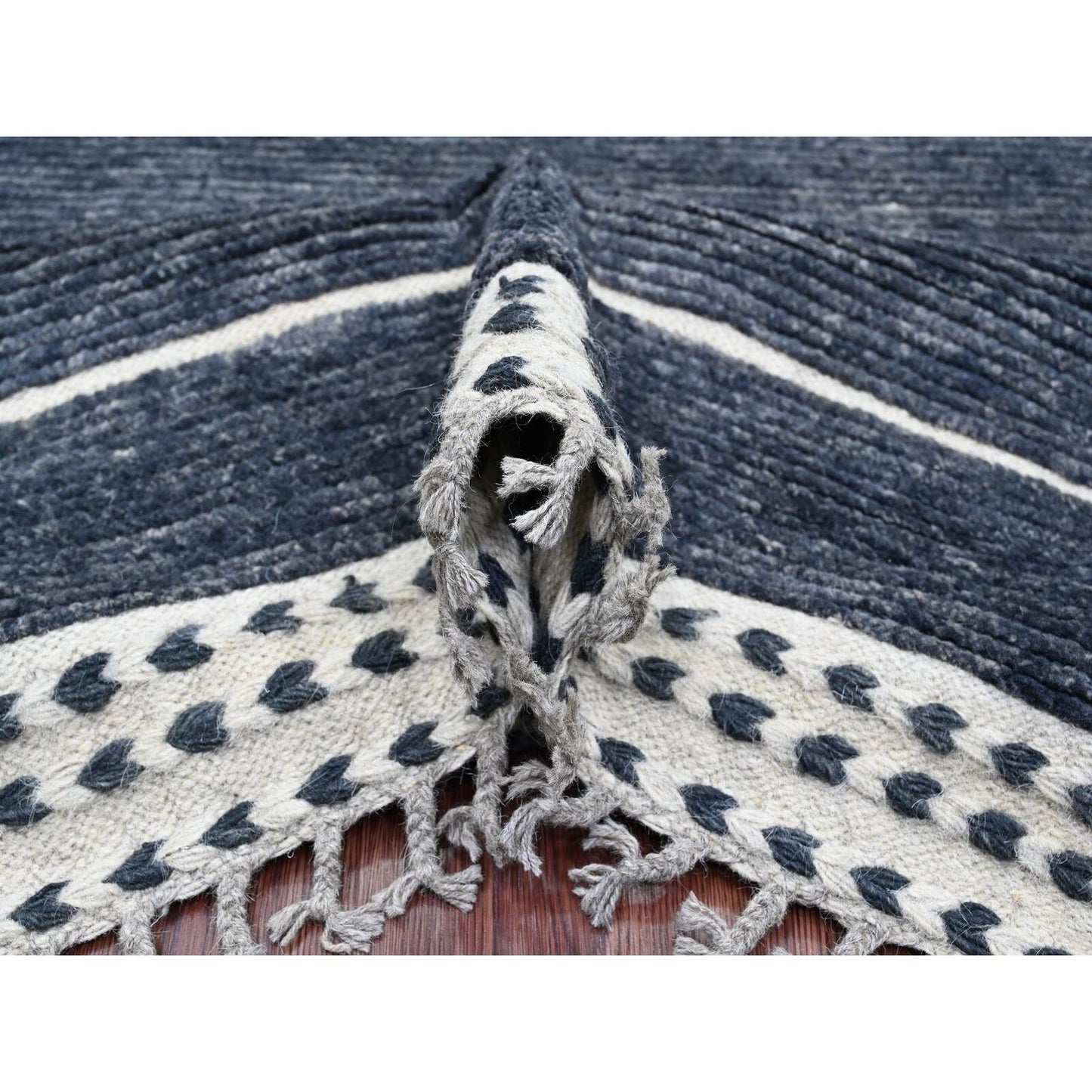 10'4"X14'2" Black Moroccan Weave Line Design Soft Wool Hand Knotted Rug
