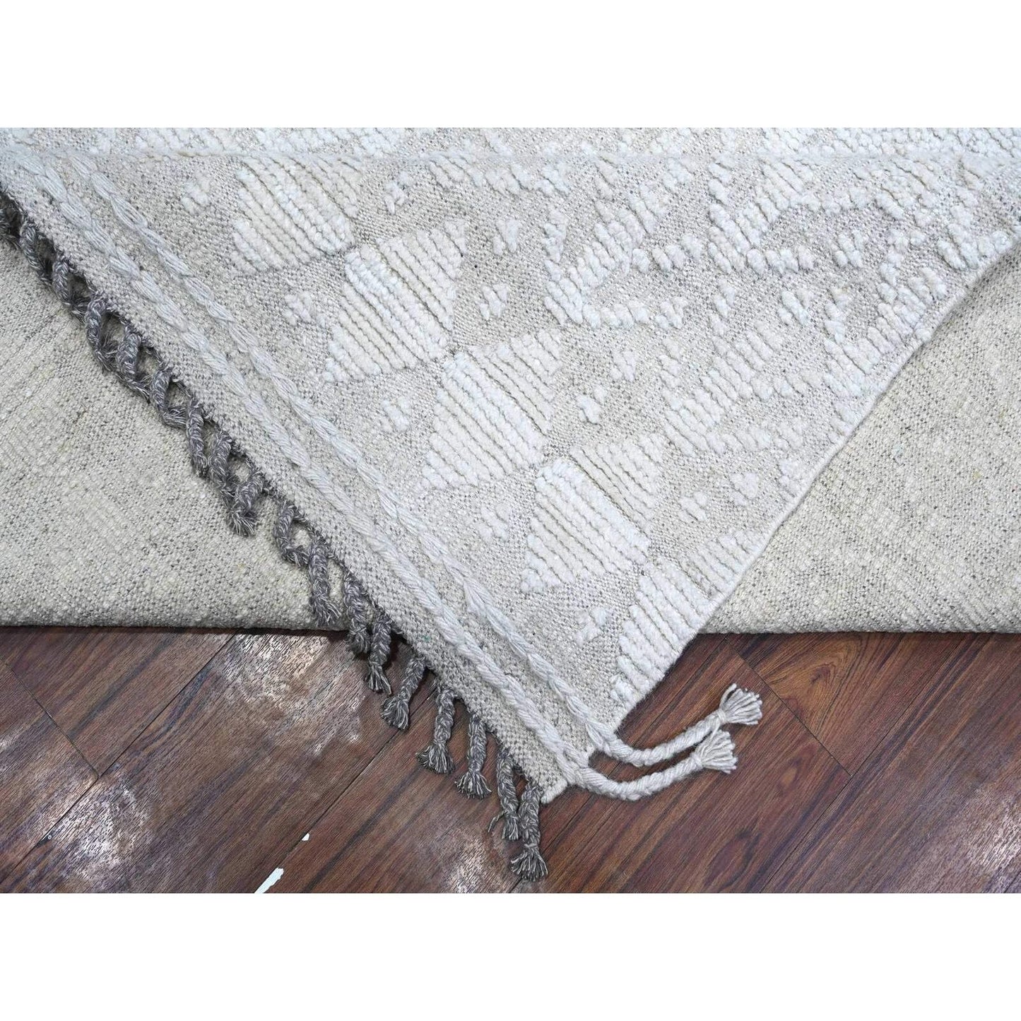 9'9"X15'4" Ivory Moroccan Weave Leaf Design Oversized Oriental Rug