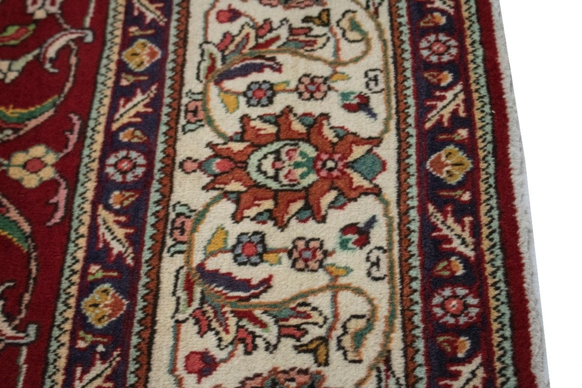 Vintage Handmade Wool Oriental Rug Classic Floral