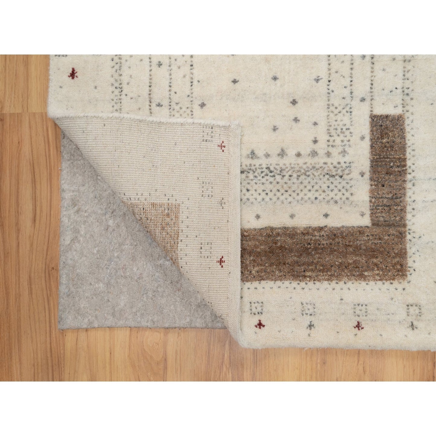 2'8"X8' Ivory Hand Knotted Lori Buft Modern Design Pure Wool Runner Rug