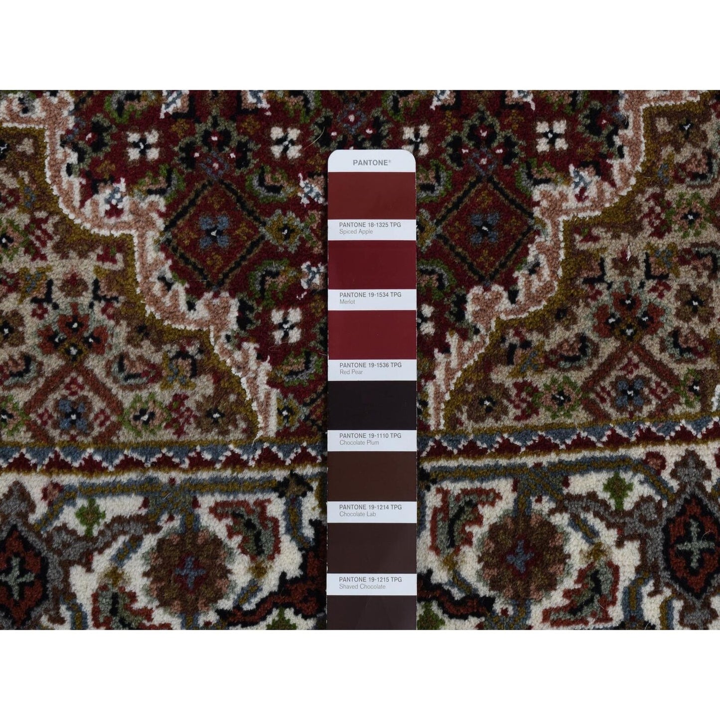 2'8"X10'5" Sangria Red Tebraz Mahi Pure Wool Hand Knotted Runner Rug