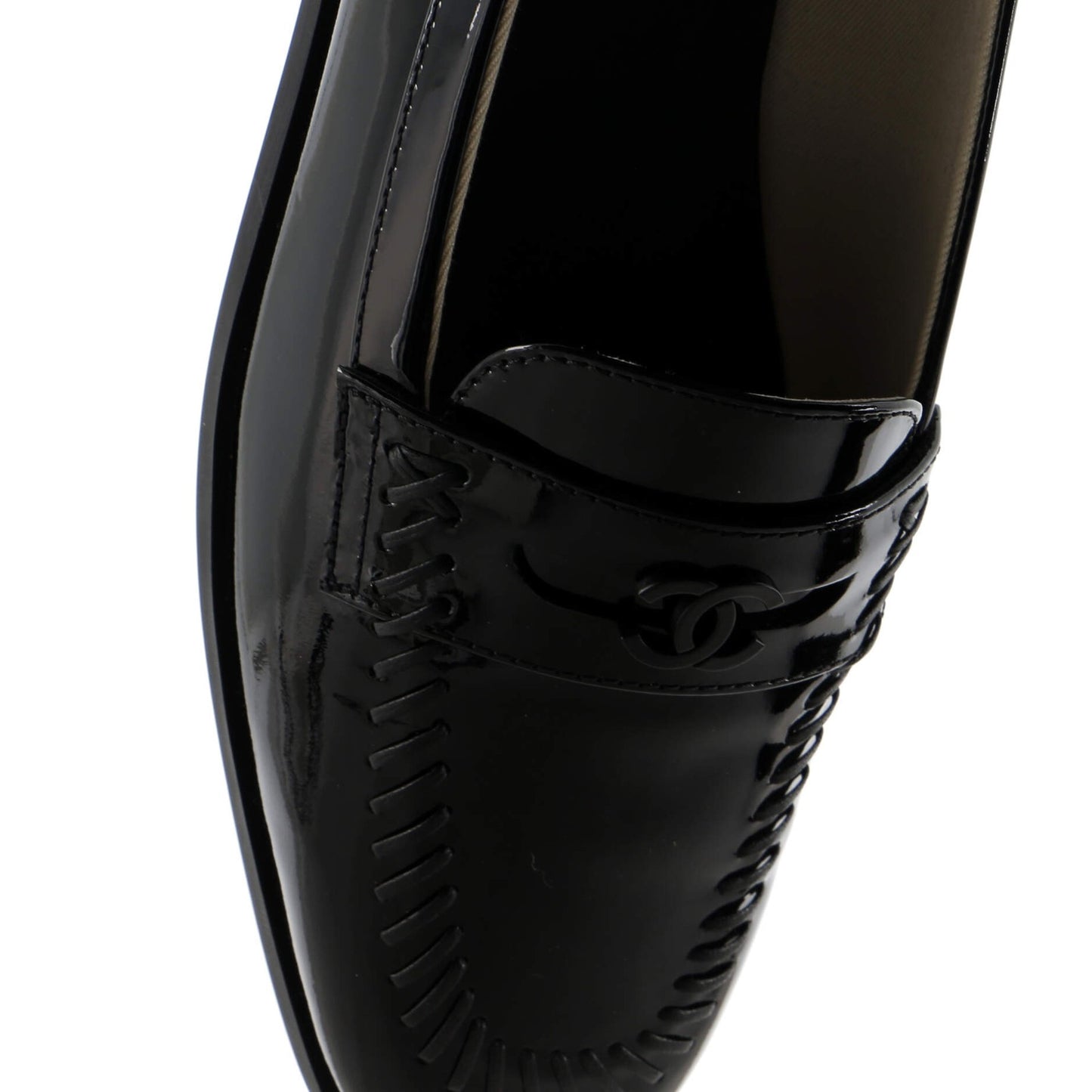 Chanel Women'S Cc Loafers Stitched Patent