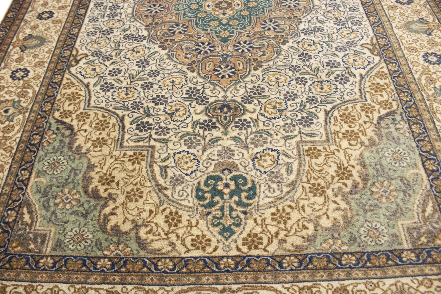 Semi-Antique Traditional Oriental Rug Muted