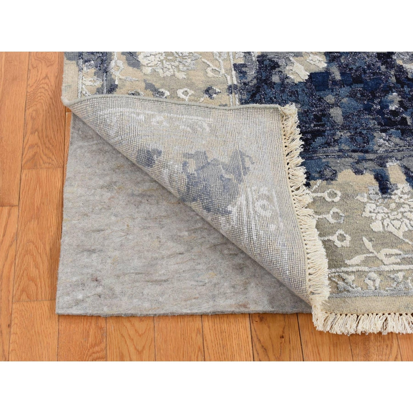 8'X9'9" Gray Wool And Silk Transitional Design Hand Knotted Oriental Rug