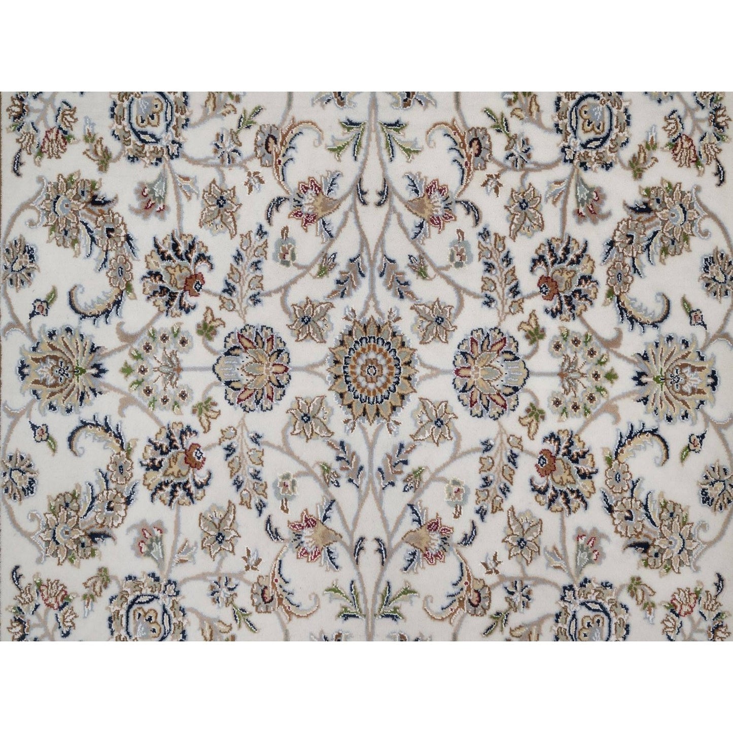 5'9"X9'2" Ivory Wool And Silk Nain With Flower Design Hand Knotted Rug