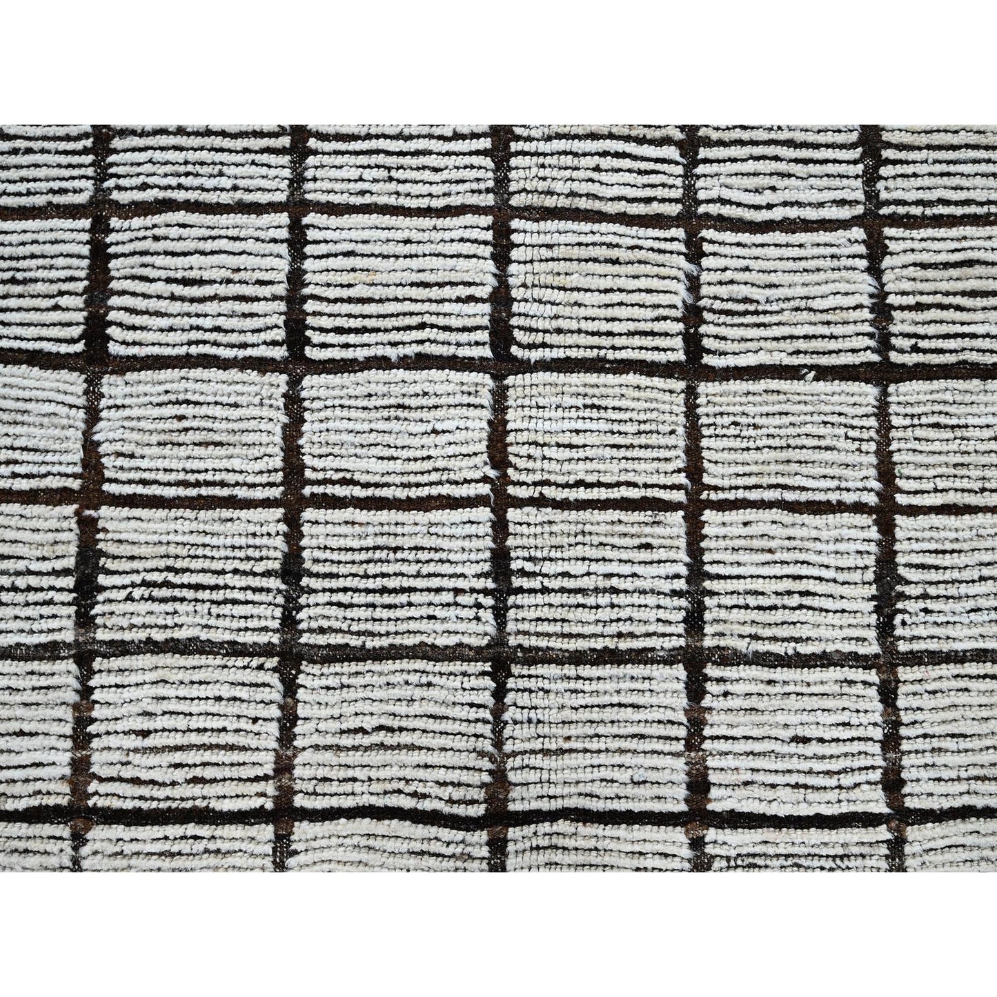 9'7"X11'8" White Moroccan Weave With Grid Design All Wool Hand Knotted Rug
